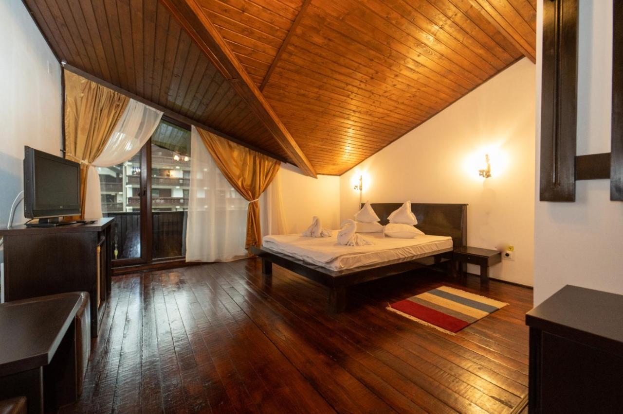 Casa Frent Hotel เปรดัล ภายนอก รูปภาพ